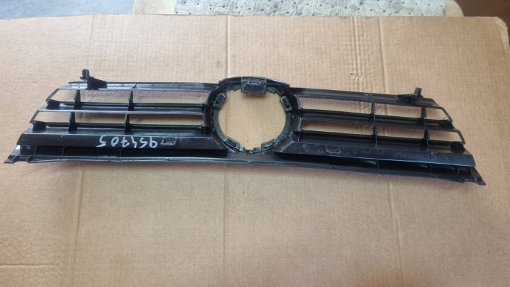 CALANDRE RADIATEUR GRILLE VW PASSAT (B4) 94-09.96