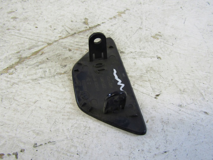 BMW F10 F11 BOUCHON LAVE-GLACE GAUCHE 7331745