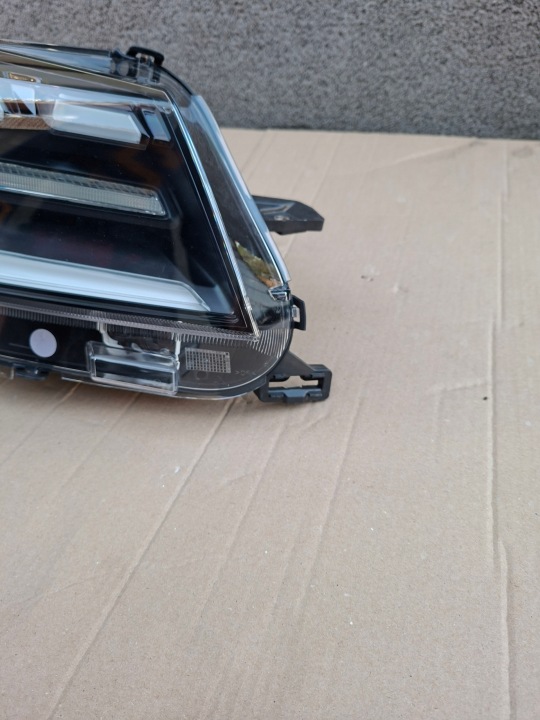 PROJECTEUR PHARE AVANT AVANT DROITE TOYOTA PROACE II LIFT COMPLET LED 23- POUCES