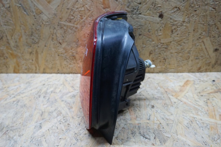 PHARE GAUCHE ARRIÈRE VW POLO 6R 6C0945095G 6C0945111A
