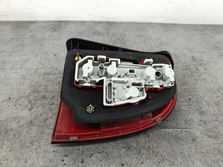 PHARES ARRIÈRE ENSEMBLE VW PASSAT B5 RESTYLAGE 3B5945095AE 3B5945096AE UNIVERSEL