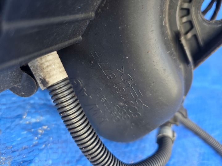 VW GOLF VII LIFT RÉSERVOIR ADBLUE COMPLET 2.0 TDI 5Q0131877F