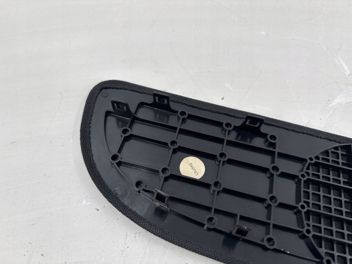 INFÉRIEURE MOULURE ARRIÈRE VITRES ARRIÈRE MERCEDES-BENZ E W211 A2116900530