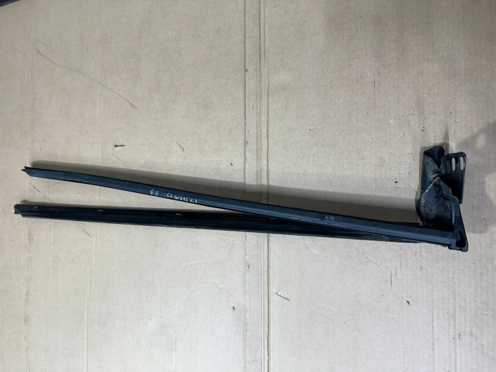 MOULURE CHROME DROIT ARRIÈRE ARRIÈRE RACLOIR DÉCORATIVE MERCEDES CL W216, C216