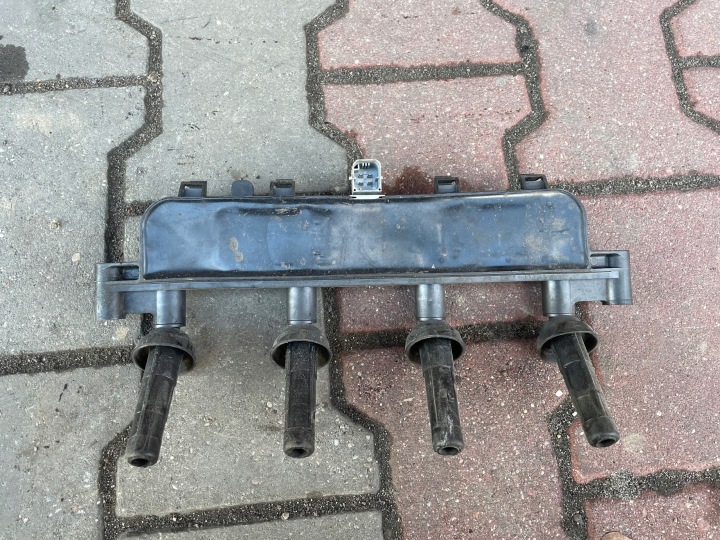BOBINE ALLUMAGE PEUGEOT 1,1-1,4 206