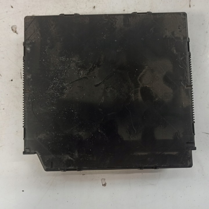VOLKSWAGEN GOLF VI 6 MODULE CONFORT 5K0937086