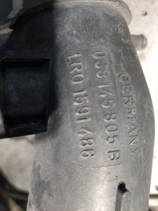 VOLKSWAGEN OE 058145805B RADIATEUR AIR
