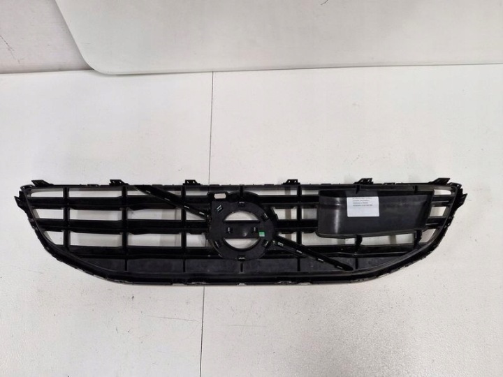 VOLVO V40 2 II GRILLE CALANDRE RADIATEUR PARE-CHOCS AVANT AVANT 31301893