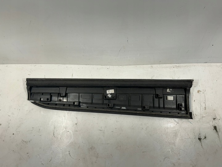 AUDI Q7 II LIFT MOULURE PORTES GAUCHE AVANT GAUCHE AVANT