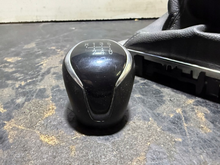 OPEL CORSA F 1.2 THP 6 VITESSE POMMEAU DE VITESSE CARTER CHANGEMENTS VITESSE 565537081