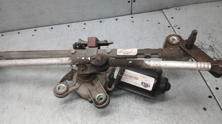 MECHANIZMA ESSUIE-GLACES OPEL VECTRA C 2.2DTI 04R 09185806