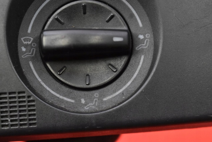 PANNEAU COMMANDE CONDUIT D'AIR 6Y0819045H SKODA FABIA 1 I LIFT 04-07