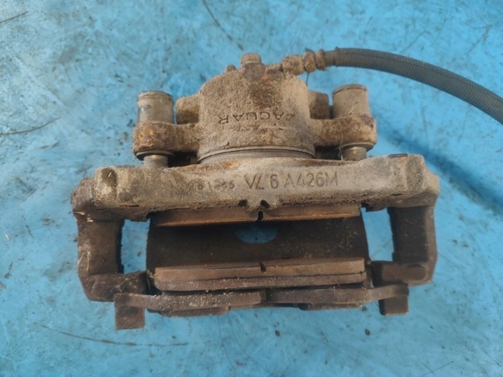 ÉTRIER DE FREIN DE FREIN AVANT GAUCHE LR061370 LAND ROVER DISCOVERY SPORT 15-19