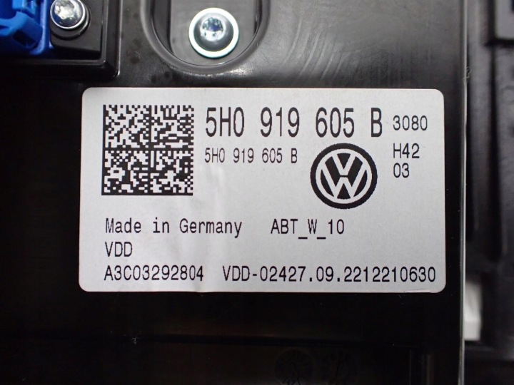 RADIO NAVIGATION NAVI MONITEUR EUROPE 5H0035820K VW GOLF VIII 8 5H 23R