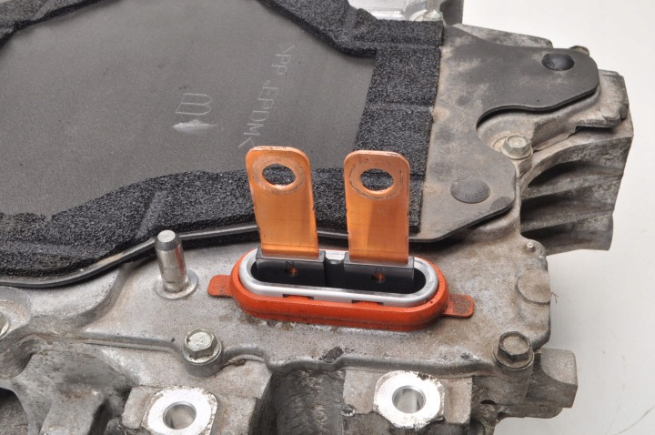 NISSAN LEAF II ZE1 CONVERTISSEUR KONWERTYER FALOWNIK 19R 291A0-5SA0A