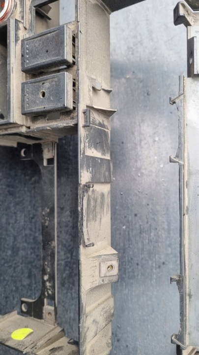 VW T4 CHÂSSIS CHÂSSIS RADIO CONSOLE CENTRALE 7D1858089F