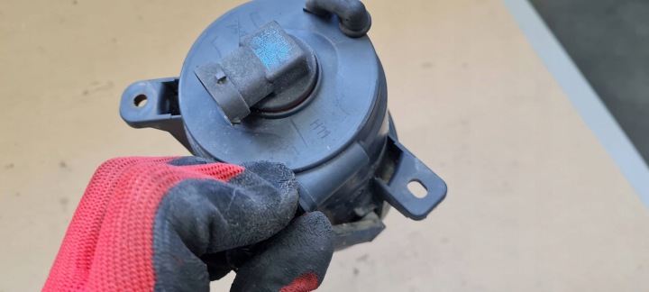 A4 B8 PHARES ANTIBROUILLARD PHARE PRZECIWMIELNA GAUCHE GAUCHE AVANT 8T0941699 A5 8T Q5