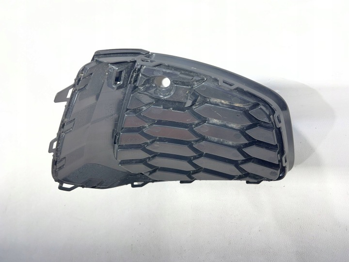 GRILLE PARE-CHOCS GAUCHE AVANT AUDI A3 S-LINE 8Y0807681
