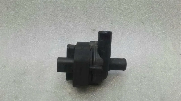 MERCEDES ML W164 ADDITIONAL COOLING PUMP A2118350264 COOLANT OM642