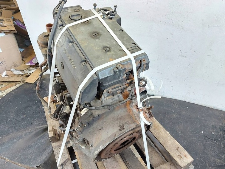 MOTEUR MERCEDES VARIO AUTOBUS (B670) À 814 4.2 904.908 OM904 LA II/1
