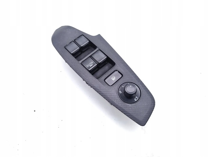 MAZDA 3 BOUTONS VITRE AVANT PRAWIDLOWY 2014 BERLINE COMPACTE 4/5DR BJE766350