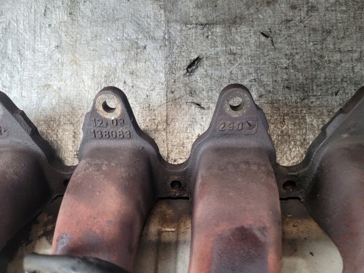 RENAULT OE 8200210968 COLLECTEUR ÉCHAPPEMENT