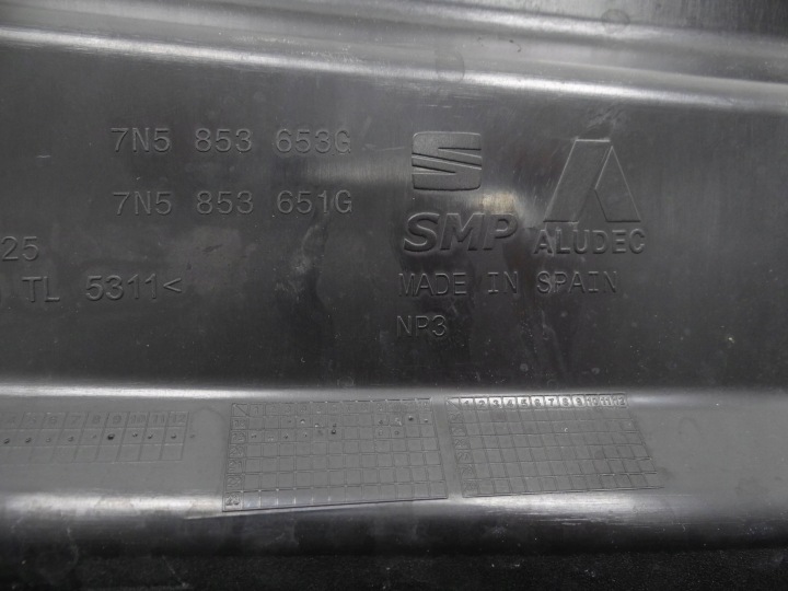 SEAT ALHAMBRA 7N GRILLE CALANDRE 7N5853653G INSIGNE R LINE