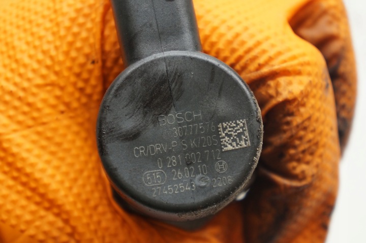 MOULURE WTRYKOWA CARBURANT DIESEL VOLVO XC90 I LIFT 2.4D 31259011 30777576