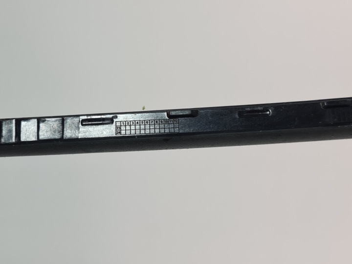 SKODA KAROQ LIFT MOULURE PARE-BRISE GAUCHE 57A854327