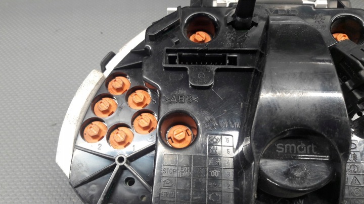110008872021 COMPTEUR SMART FORTWO 450 0,8 CDI 99R