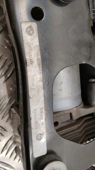 COMPRESSEUR POMPE COMPRESSEUR SUSPENSIONS BMW X5 E70 X6 E71 6799419