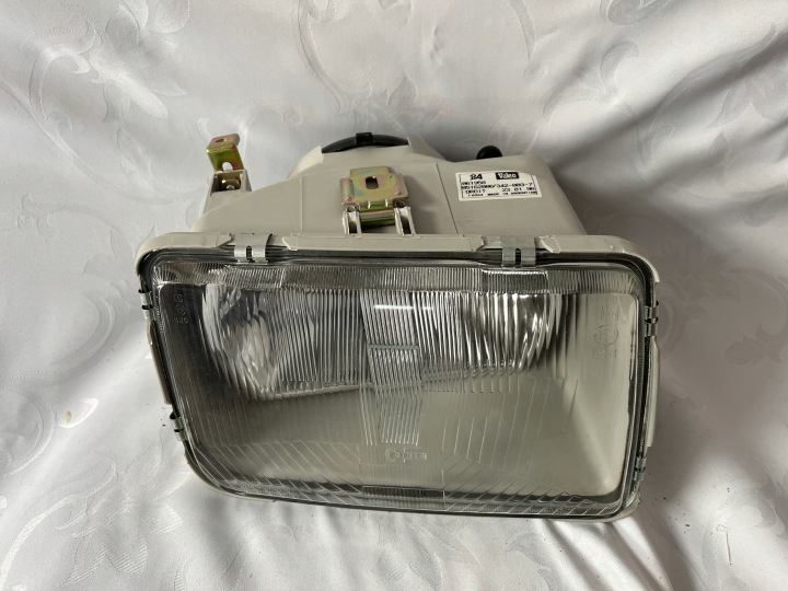 PROJECTEUR VALEO DROIT FORD SIERRA 82-92 ORIGINAL