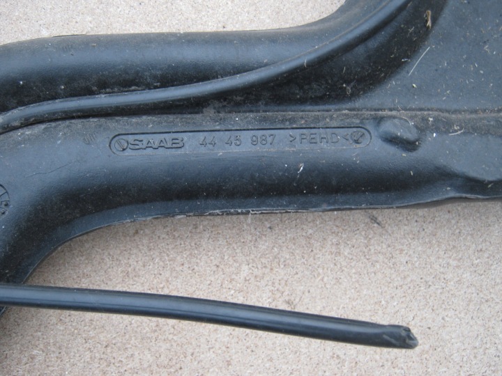 SAAB 900 NG 94-98R TUYAU GOULOTTE DE REMPLISSAGE CARBURANTS 4445987