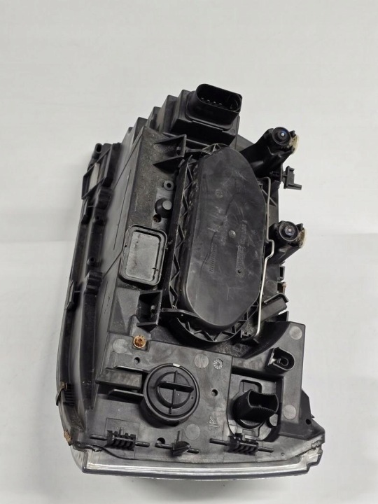 VW TRANSPORTER T5 PROJECTEUR PHARE DROITE AVANT AVANT 7H1941016T