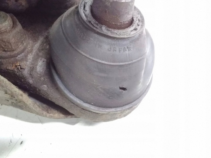 2003 MITSUBISHI PAJERO BRAS DE SUSPENSION AVANT INFÉRIEUR