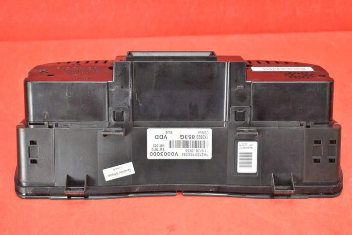 COMPTEUR TABLEAU DE BORD EUROPE 1K0920853G VW GOLF 5 V PLUS 1.6 8V 102 KM 03-09