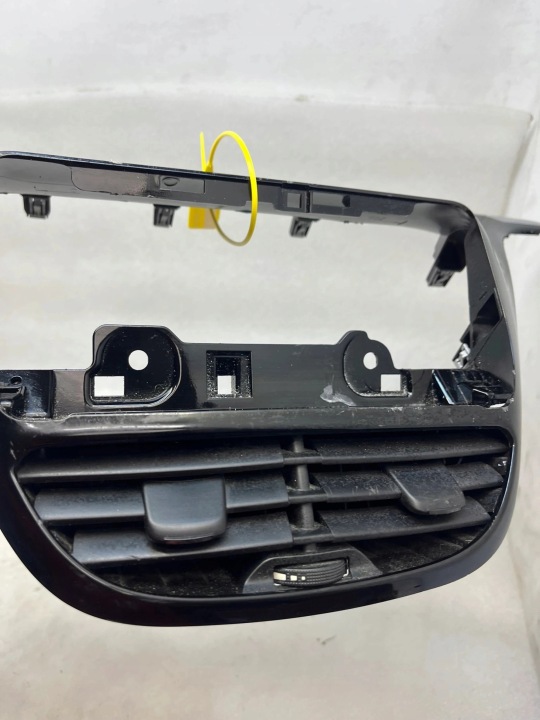 MOULURE DÉCOR TABLEAU DE BORD GRILLES CONDUIT D'AIR PEUGEOT 208 I 1 9672848677