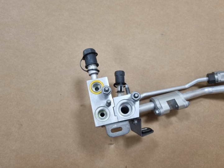 VOLVO C40 XC40 TUYAU FIL CLIMATISATION 32275980 31699138 32275971