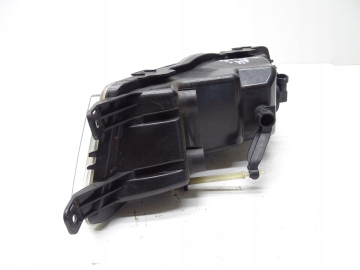PROJECTEUR HALOGENOWY DROIT MGIELNY SKODA OE 5E0941701D