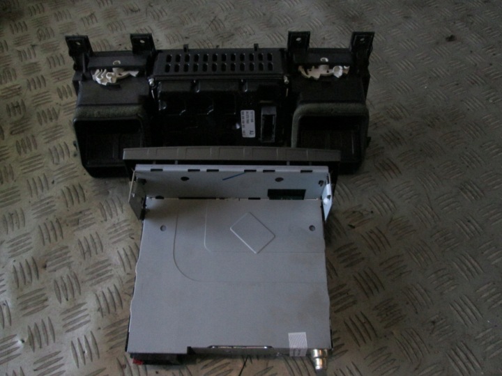 RADIO CDR2005 24441224 MONITEUR 13117636 OPEL VECTRA C SIGNUM