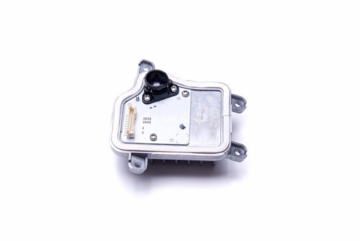 CONVERTISSEUR LED AUDI Q5 COMPLET LED 80A998474A SUR DROITE ESEN SKV