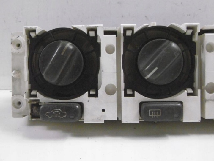 VOVLVO S40 V40 1 95-00 PANNEAU COMMANDE CONDUIT D'AIR 863583 98W32K