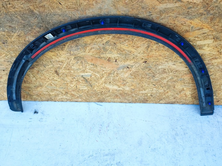 MOULURE GARDE-BOUE GAUCHE ARRIÈRE ARRIÈRE AUDI Q3 I 1 80U S LINE 8U0853817
