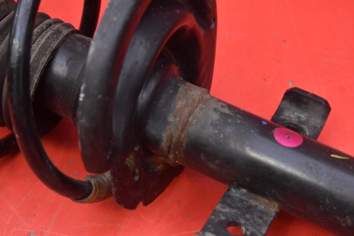 AMORTISSEUR GAUCHE AVANT 543022511R RENAULT CLIO 4 IV 0.9 TCE 90 KM 16-19
