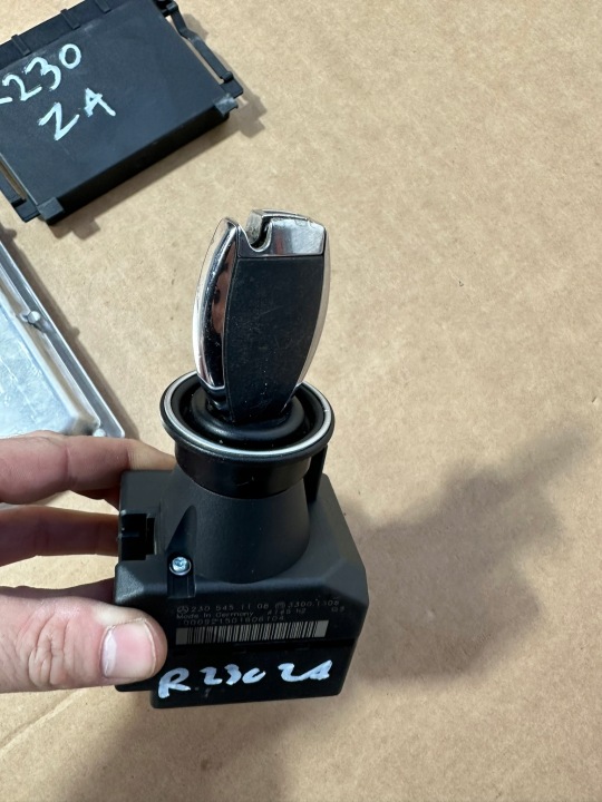 KIT DE DÉMARRAGE CONTACTEUR D'ALLUMAGE CONTRÔLEUR ORDINATEUR MODULE MERCEDES SL R230 ZA