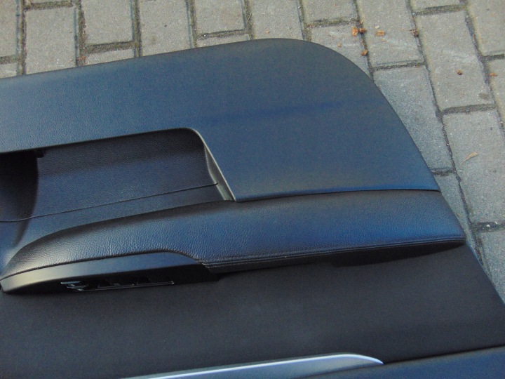COLLECTEUR GAUCHE DROIT AVANT JEU SUBARU LEGACY 5 V 2009R- EUROPE