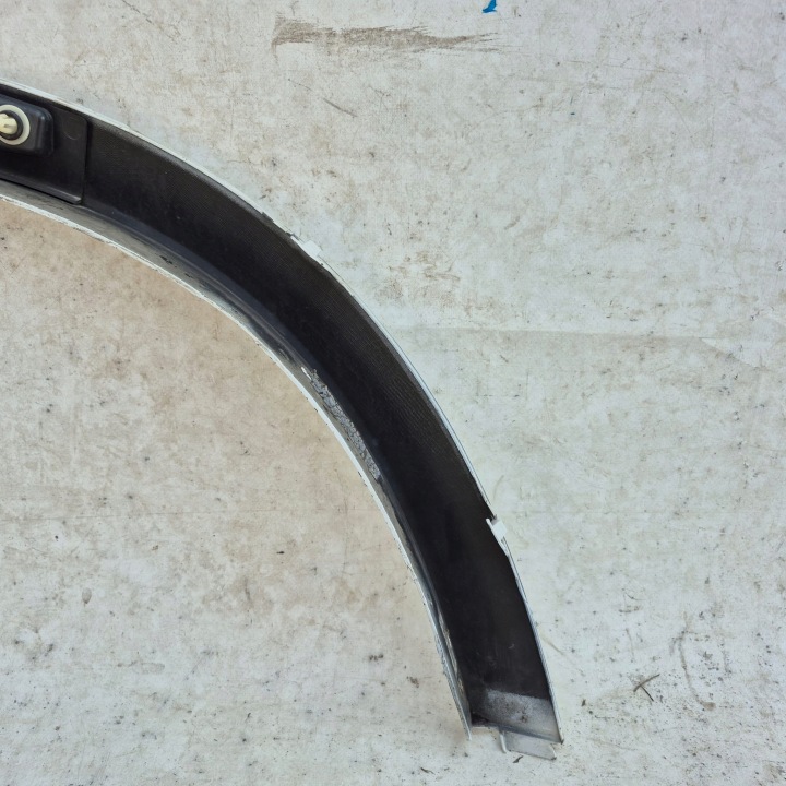 BMW X3 F25 MODULE MOULURE REVÊTEMENT GARDE-BOUE DROIT ARRIÈRE 8050458