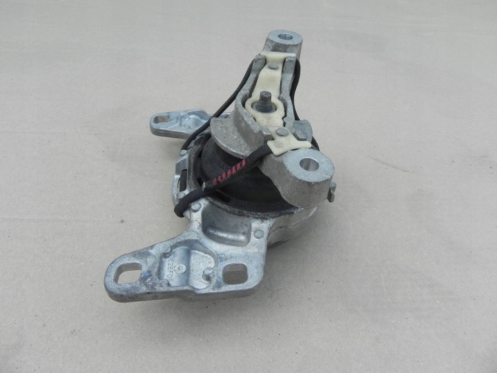 VOLVO V40 II 2.0D COUSSIN MOTEUR POIGNÉE 31359639