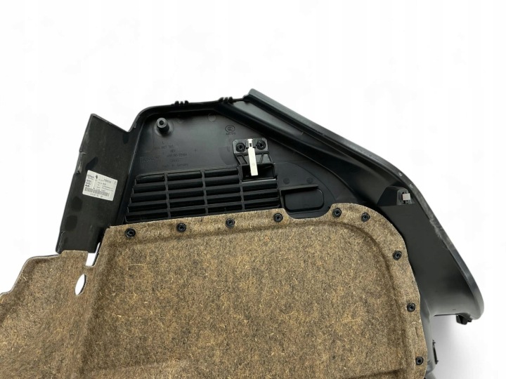 AUDI A1 2013 COLLECTEUR GARNITURE COUVERCLES DE COFFRE