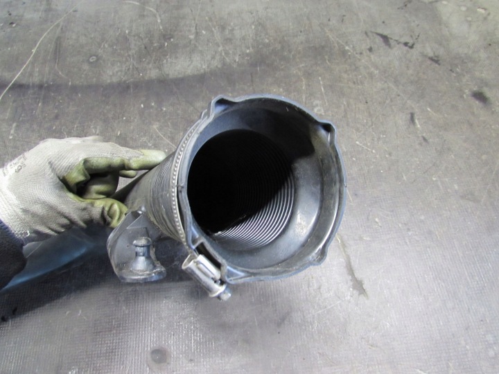 TUYAU AIR VOLVO V40 II 12-16 30750911